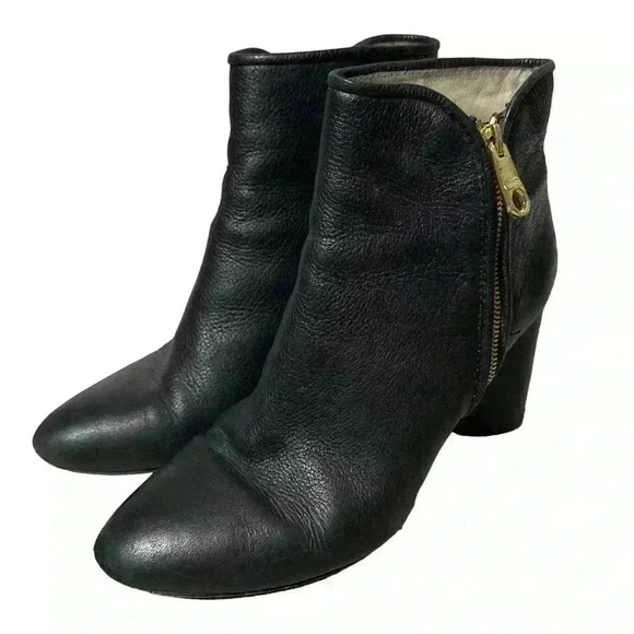 Louise Et Cie Lo-Zyda Bootie Black Leather Almond Toe Size 9M - Picture 1 of 8